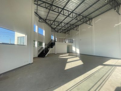 Loja-Salão, 239 m² - Foto 2