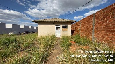 Casa, 2 quartos, 213 m² - Foto 1