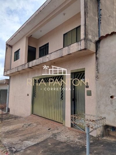Casa, 3 quartos, 182 m² - Foto 1