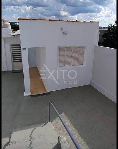 Casa, 2 quartos, 82 m² - Foto 1
