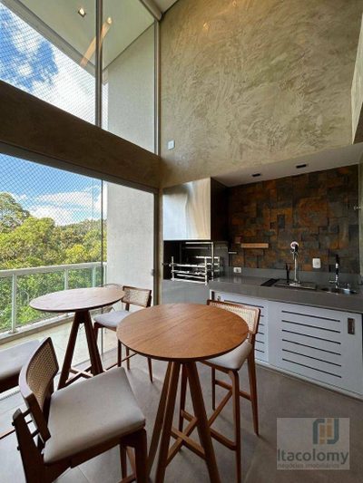 Apartamento, 3 quartos, 192 m² - Foto 2