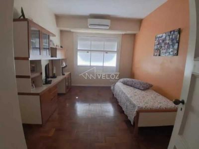 Apartamento, 3 quartos, 216 m² - Foto 1