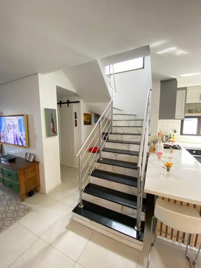 Casa, 3 quartos, 166 m² - Foto 1
