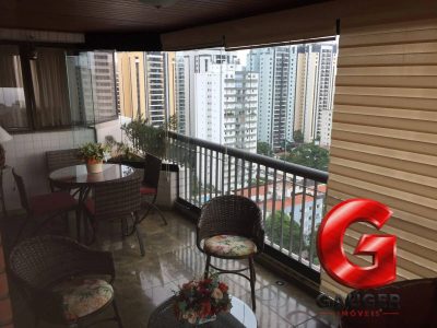Apartamento, 4 quartos, 200 m² - Foto 1