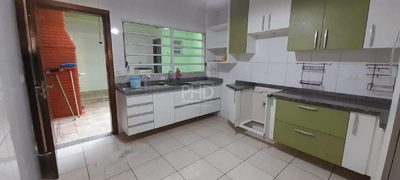 Sobrado, 3 quartos, 203 m² - Foto 1