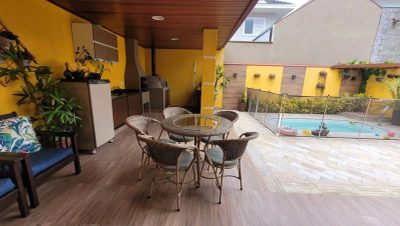 Casa, 3 quartos, 181 m² - Foto 2