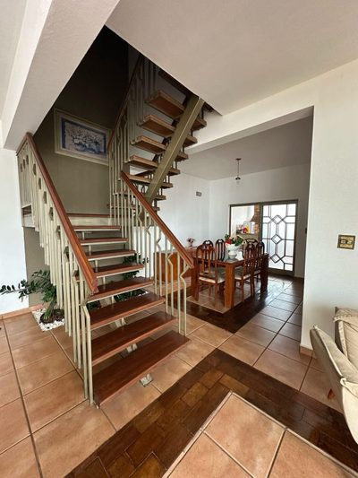 Casa, 3 quartos, 234 m² - Foto 2