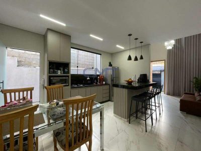 Casa, 3 quartos, 200 m² - Foto 3