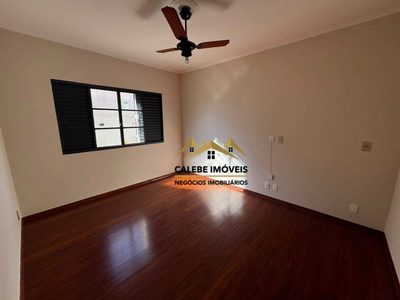 Casa, 3 quartos, 242 m² - Foto 4