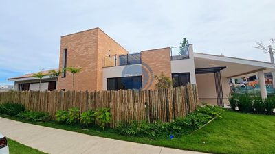 Casa, 3 quartos, 383 m² - Foto 1