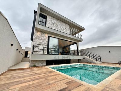 Sobrado, 3 quartos, 370 m² - Foto 1