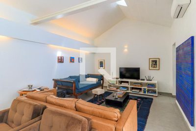 Casa, 3 quartos, 300 m² - Foto 1