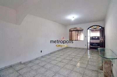 Sobrado, 3 quartos, 239 m² - Foto 2