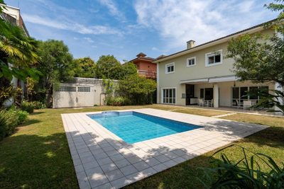 Casa, 4 quartos, 613 m² - Foto 1