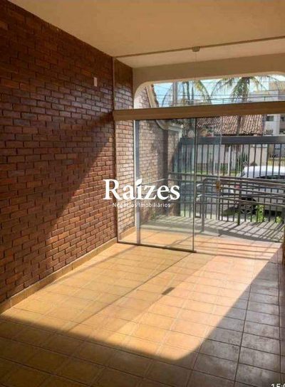 Casa, 5 quartos, 252 m² - Foto 1