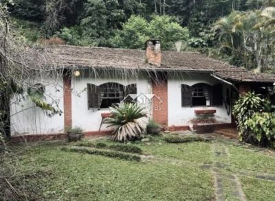 Casa, 2 quartos, 201 m² - Foto 1