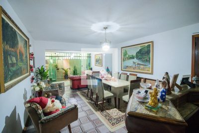 Casa, 3 quartos, 225 m² - Foto 1