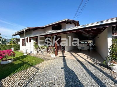 Casa, 3 quartos, 447 m² - Foto 1