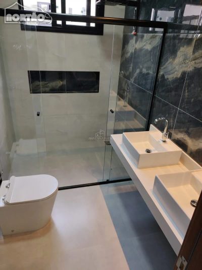 Casa, 1 quarto, 193 m² - Foto 2