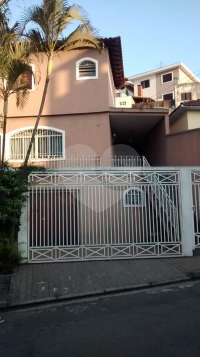 Sobrado, 3 quartos, 179 m² - Foto 1