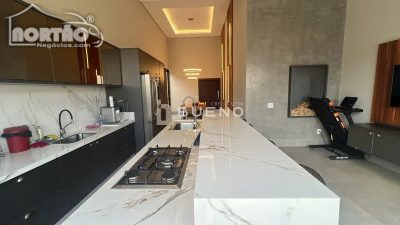 Casa, 1 quarto, 280 m² - Foto 3