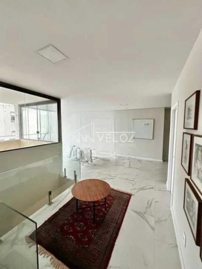 Cobertura, 3 quartos, 222 m² - Foto 2