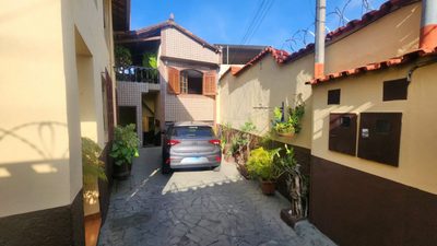 Casa, 8 quartos, 354 m² - Foto 1