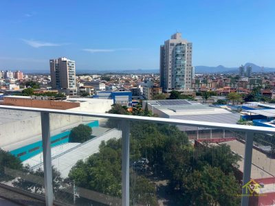 Apartamento, 2 quartos, 72 m² - Foto 2