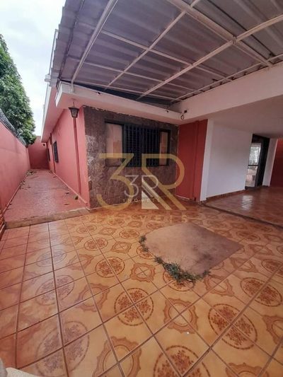 Casa, 4 quartos, 206 m² - Foto 1