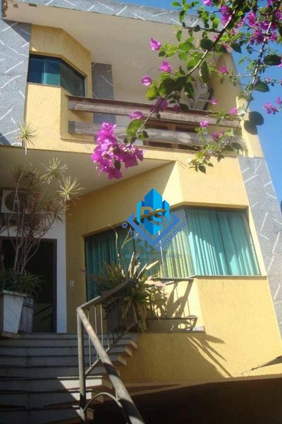 Sobrado, 3 quartos, 300 m² - Foto 1