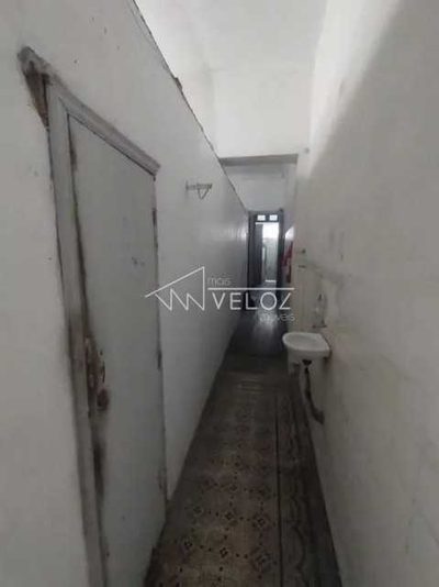 Sobrado, 8 quartos, 216 m² - Foto 1
