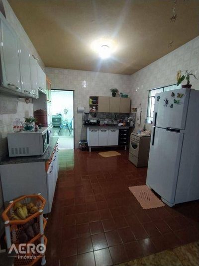 Casa, 3 quartos, 199 m² - Foto 5