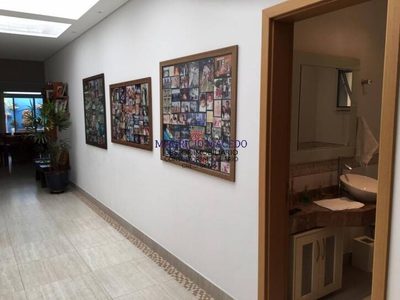 Casa, 3 quartos, 244 m² - Foto 3