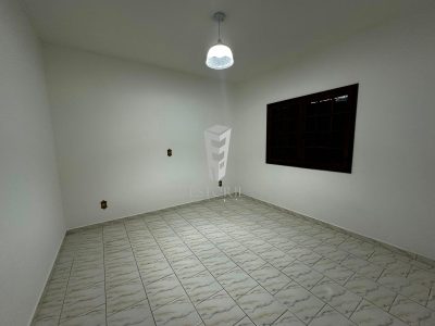 Casa, 1 quarto, 300 m² - Foto 3