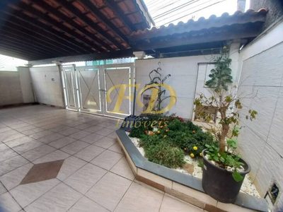 Casa, 3 quartos, 250 m² - Foto 1