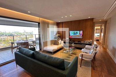 Apartamento, 3 quartos, 136 m² - Foto 1
