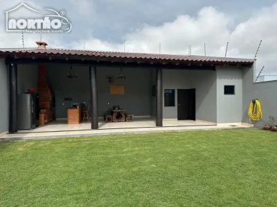 Casa, 2 quartos, 229 m² - Foto 2
