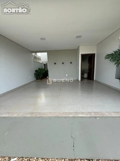 Casa, 3 quartos, 129 m² - Foto 2