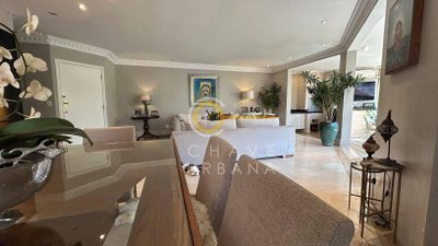 Apartamento, 3 quartos, 212 m² - Foto 1