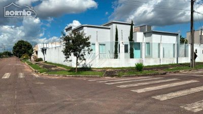 Casa, 4 quartos, 192 m² - Foto 1