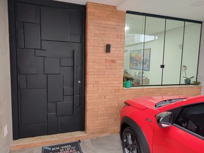 Sobrado, 3 quartos, 180 m² - Foto 1