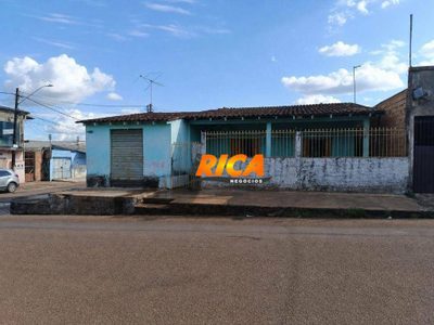 Casa, 2 quartos, 219 m² - Foto 1