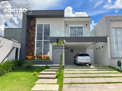 Casa, 5 quartos, 195 m² - Foto 1