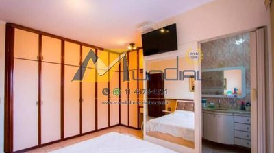 Sobrado, 3 quartos, 218 m² - Foto 2