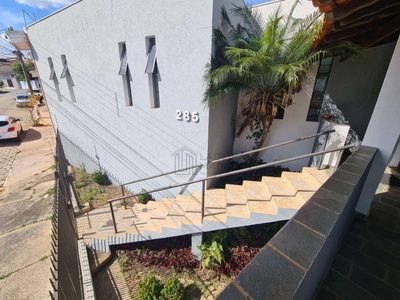 Casa, 3 quartos, 217 m² - Foto 4