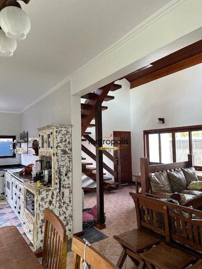 Casa, 6 quartos, 386 m² - Foto 4