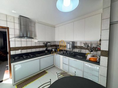 Casa, 4 quartos, 330 m² - Foto 3