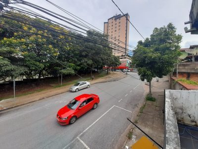 Casa, 6 quartos, 327 m² - Foto 1