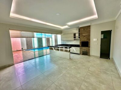 Casa, 3 quartos, 218 m² - Foto 4