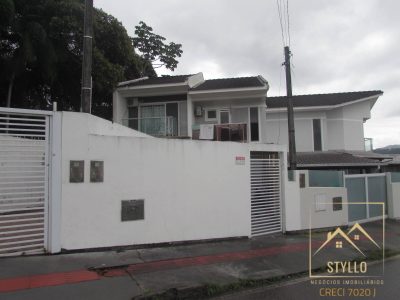 Casa, 2 quartos, 64 m² - Foto 1
